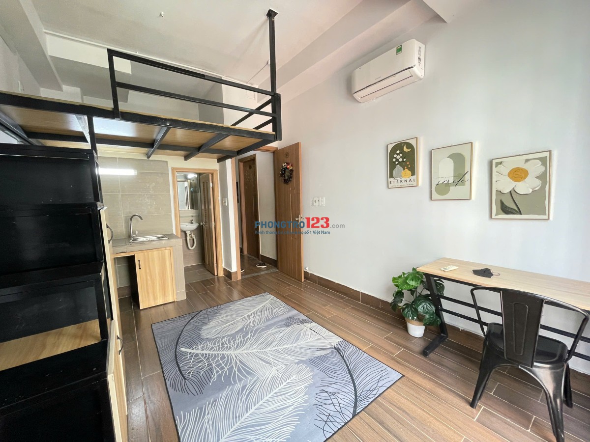 Căn hộ Views Đẹp Ung Văn Khiêm – Gần Hutech, GTVT, Ngoại Thương – Full nội thất, giá mềm