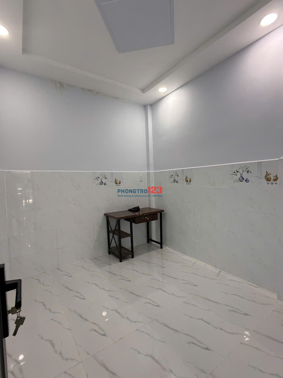 Nhà nguyên căn ni sư huỳnh liền gần lạc long quân lý thường kiệt âu cơ
