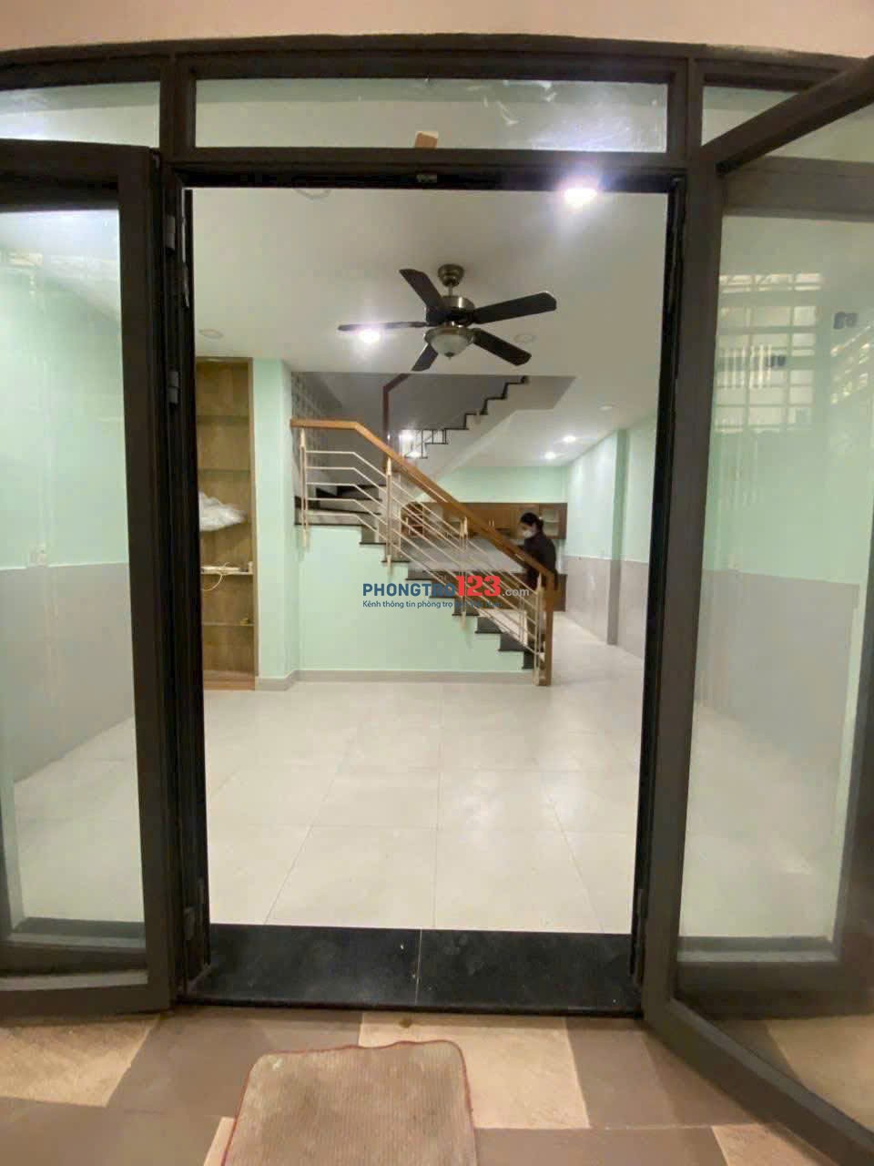 Nhà nguyên căn 4pn trần hữu trang gần hồ biểu chánh mai văn ngọc