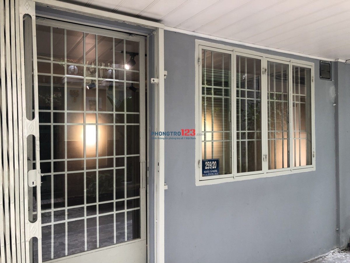 Cho thuê nhà nguyên căn hẻm xe hơi Quận 10