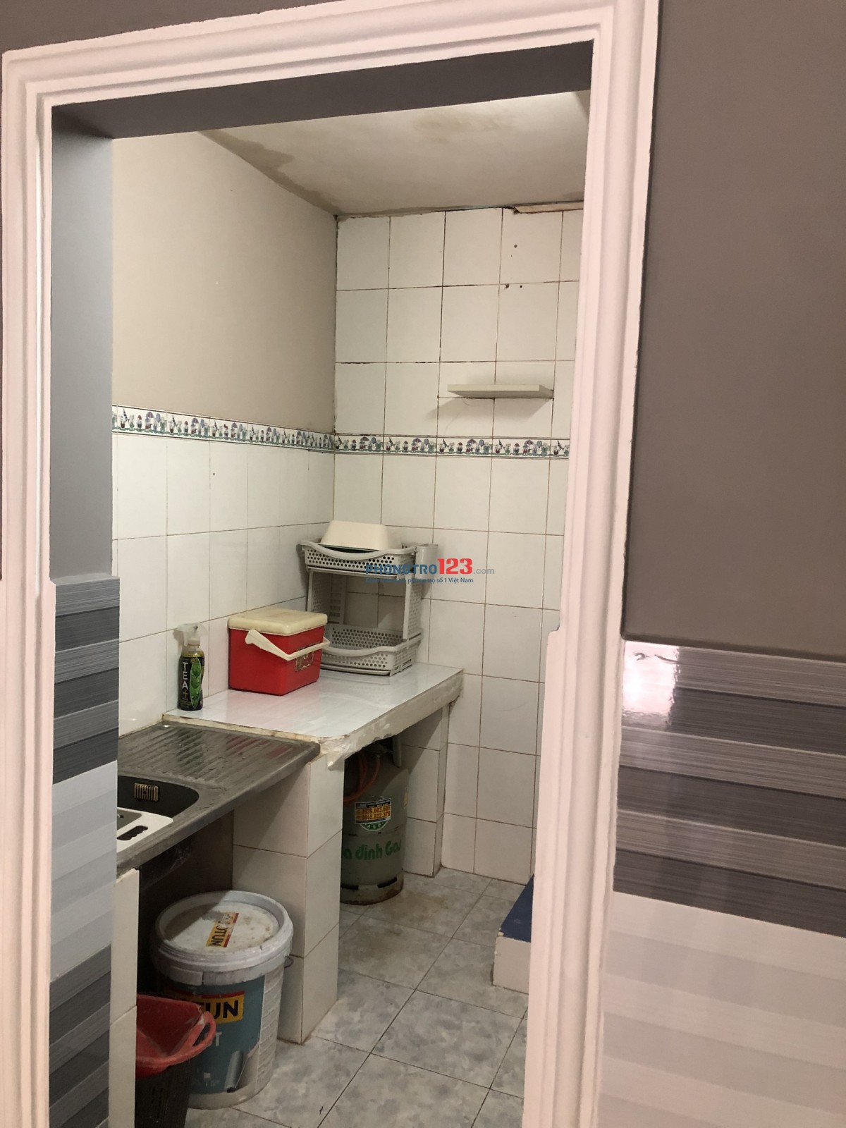 Cho thuê nhà nguyên căn hẻm xe hơi Quận 10