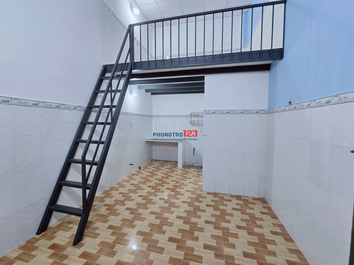 Phòng mới mẻ thoáng mát, 25m2 ngay khu CNC Q9, ở liền