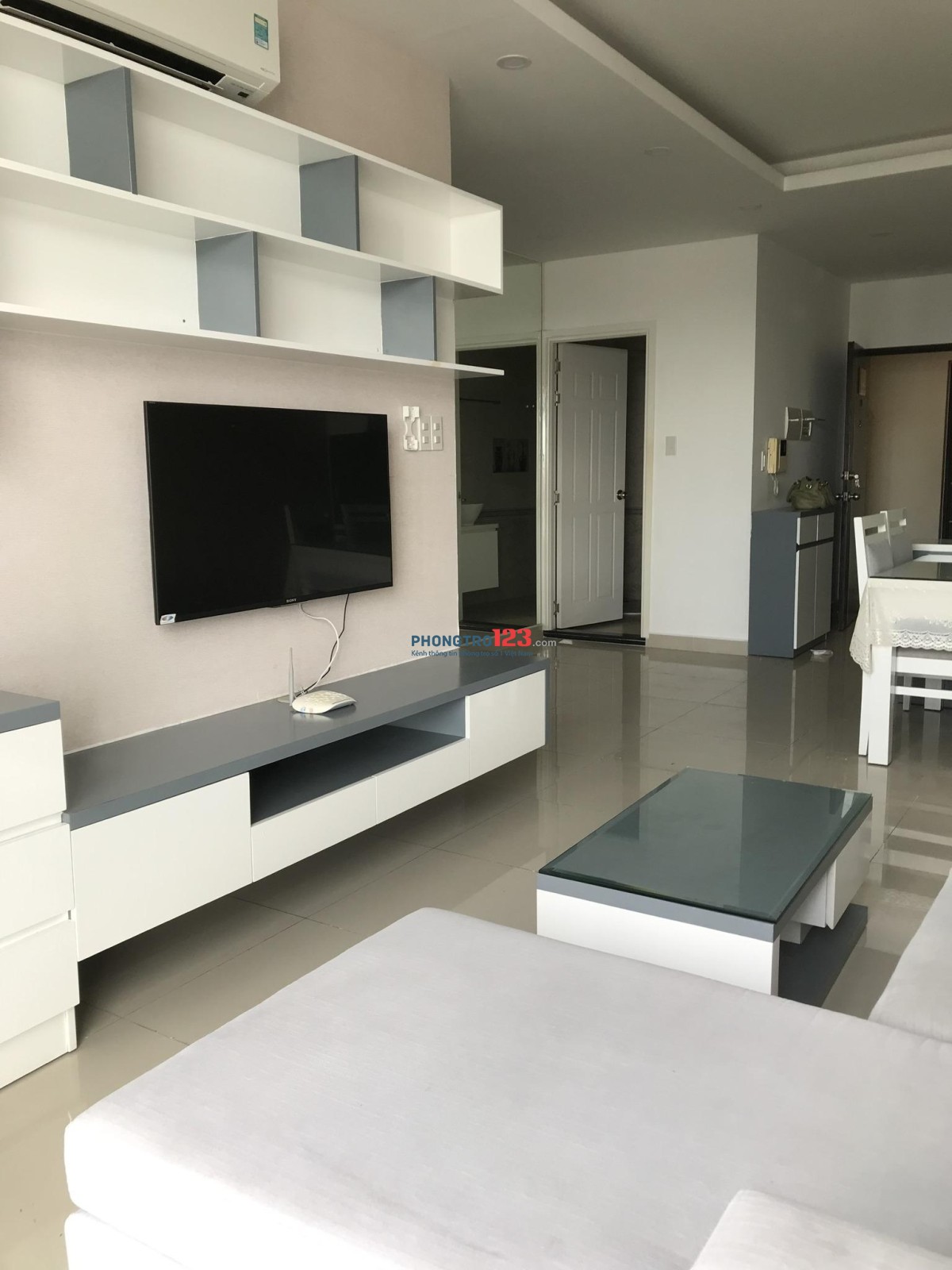 C/c Mỹ Vinh,Nguyễn T Minh Khai,Quận 3: 85m2, 2p ngủ, NTCb, 15tr/th