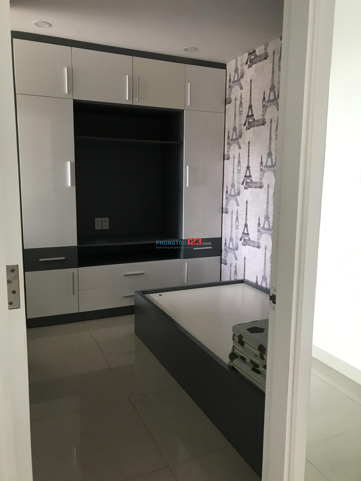 C/c Mỹ Vinh,Nguyễn T Minh Khai,Quận 3: 85m2, 2p ngủ, NTCb, 15tr/th