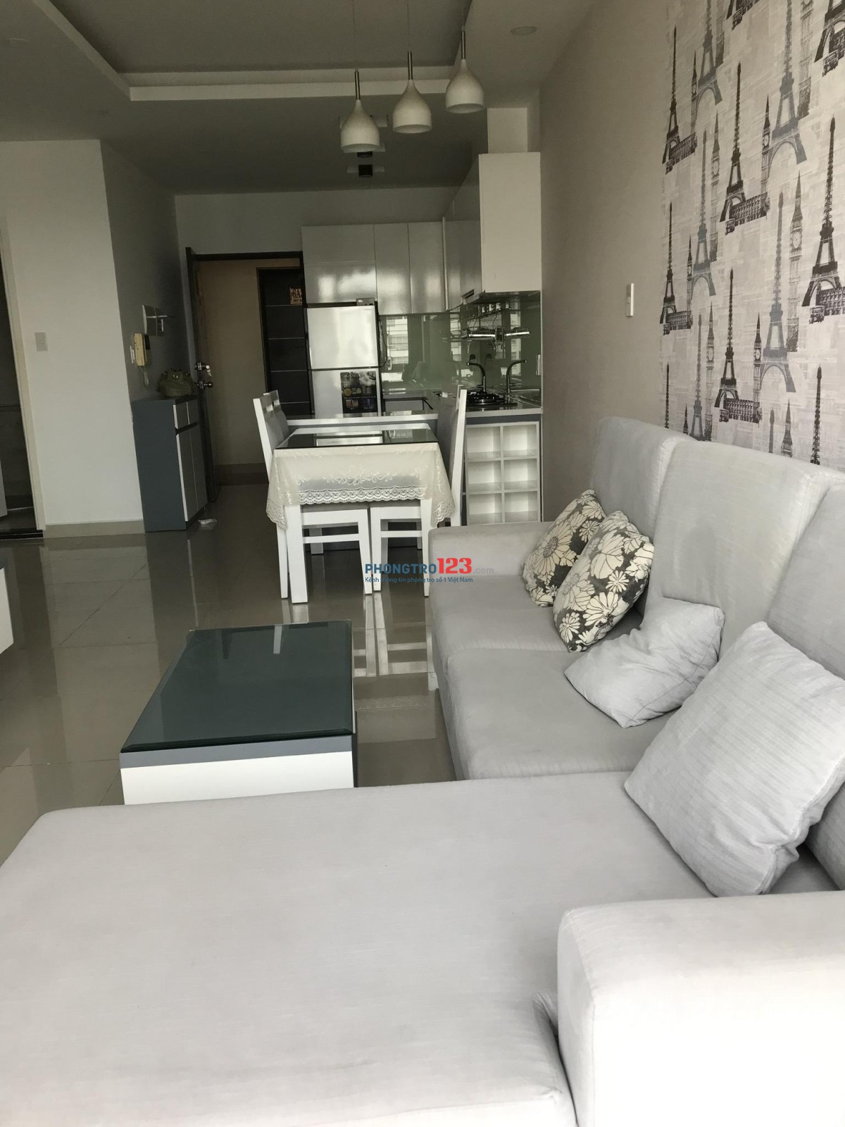 C/c Mỹ Vinh,Nguyễn T Minh Khai,Quận 3: 85m2, 2p ngủ, NTCb, 15tr/th