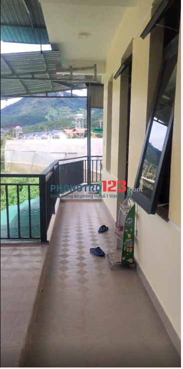Cho thuê phòng ở trọ tháng, vị trí: bên Đôi Dép-Prenn phòng khép kín sạch thoáng giá rẻ, 0978526548