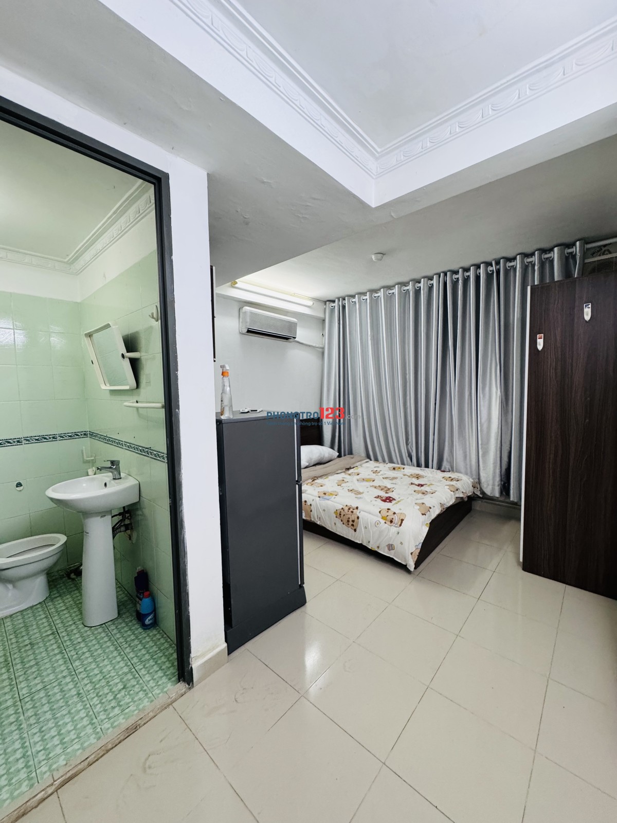 Còn phòng 15m2 đầy đủ nội thất chính chủ ngay vòng xoay nguyễn Bỉnh khiêm
