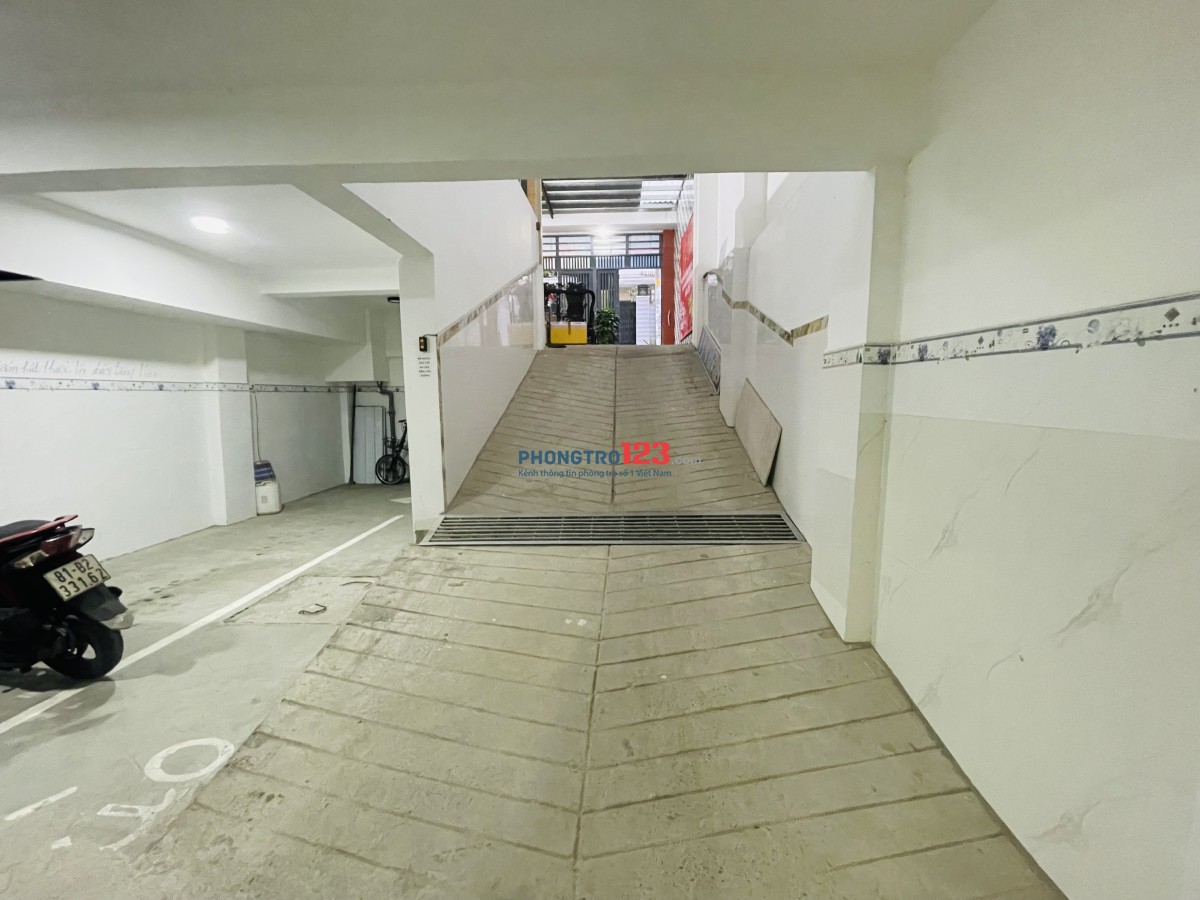 Duplex gác cao 1m6- cc mini có thang máy, máy lạnh, máy giặt chung- cửa vân tay- hầm xe