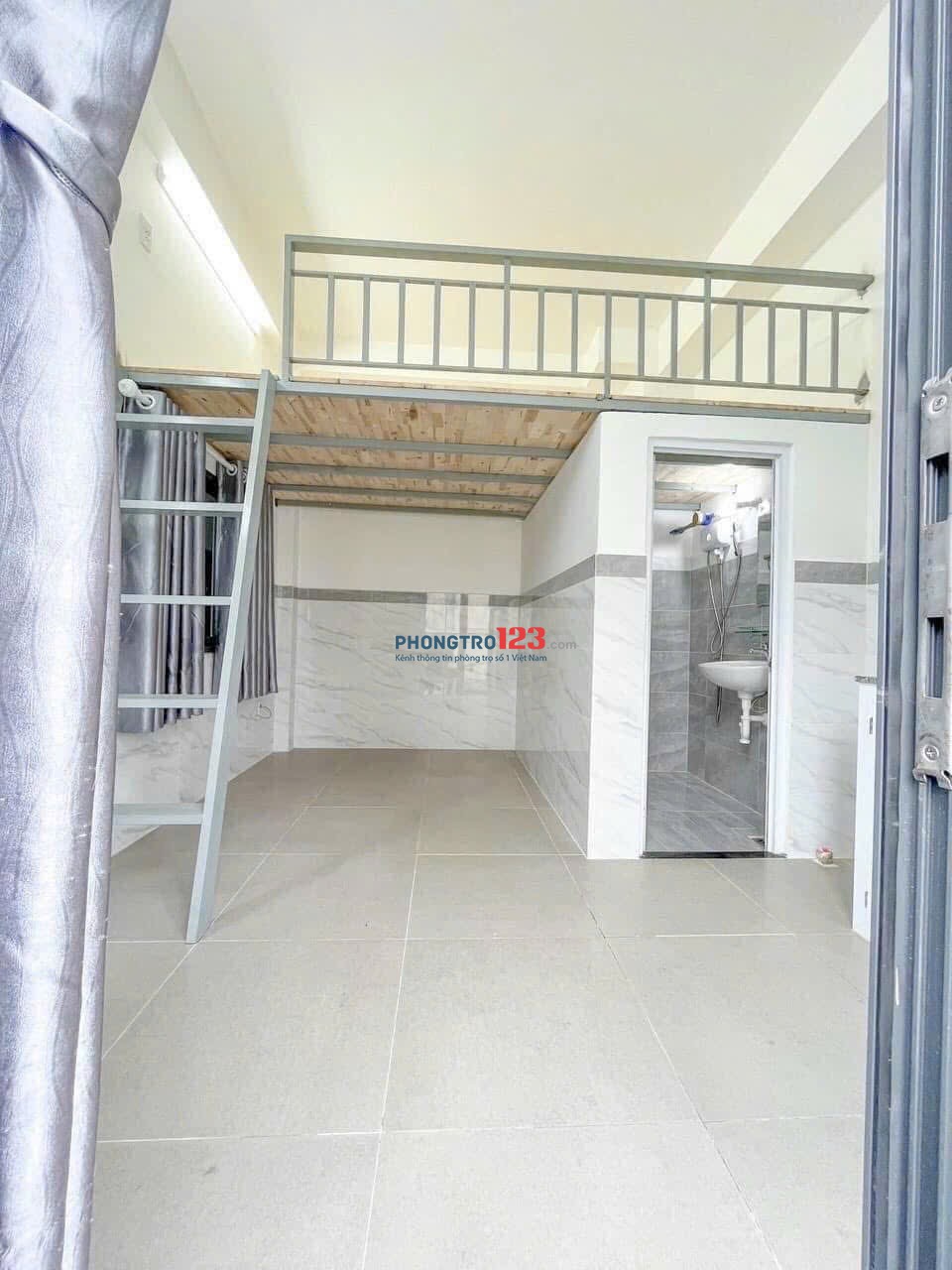 PHÒNG TRỌ THANG MÁY RỘNG 30M2 ĐI BỘ IUH CS2