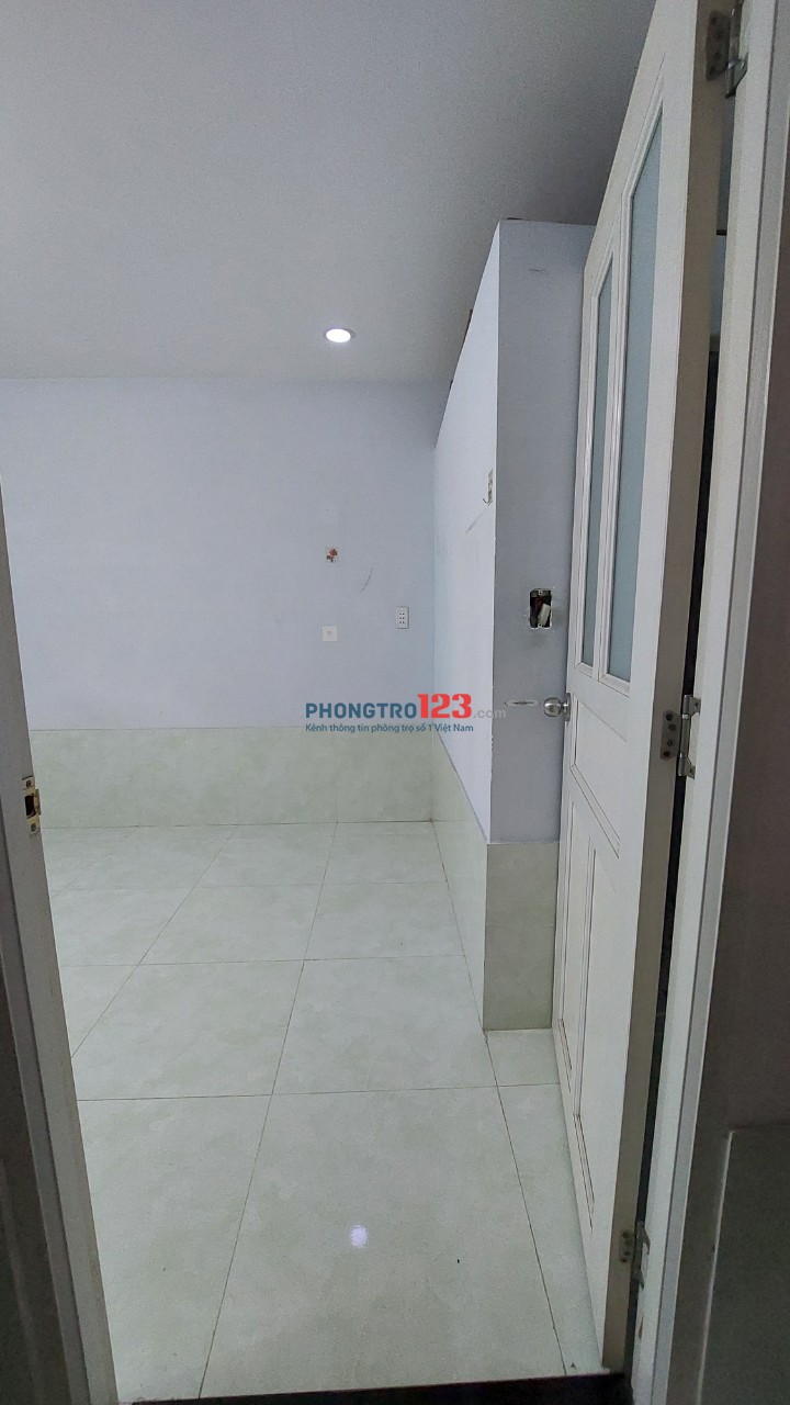 Cho nữ thuê phòng giá rẻ, an ninh yên tĩnh, ngay đường Tân Sơn Nhì Quận Tân Phú
