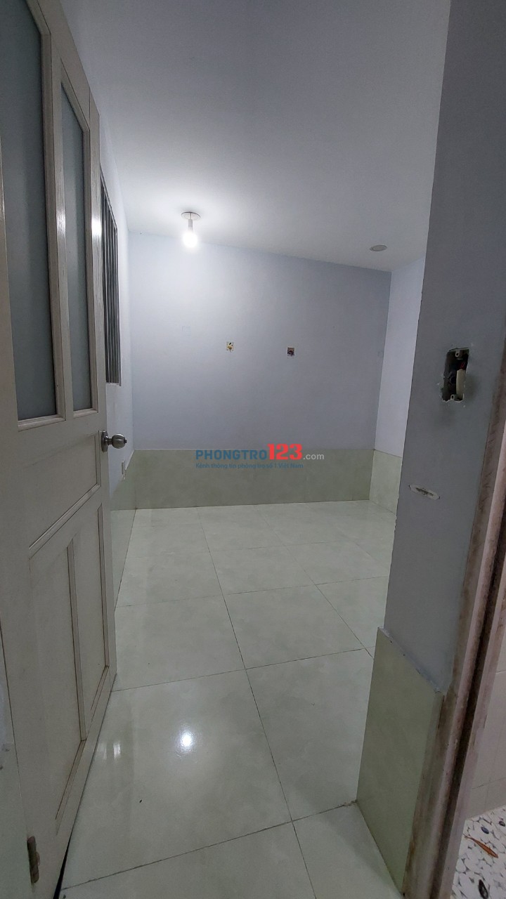 Cho nữ thuê phòng giá rẻ, an ninh yên tĩnh, ngay đường Tân Sơn Nhì Quận Tân Phú