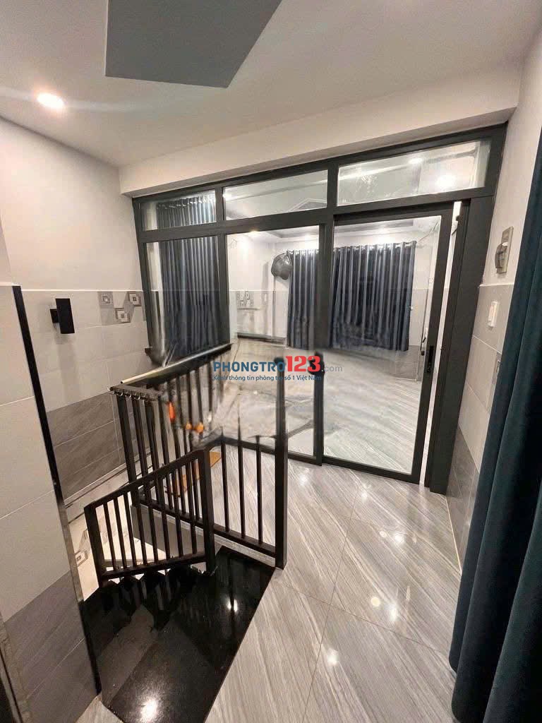 Ở ghép trong nhà nguyên căn quận 10