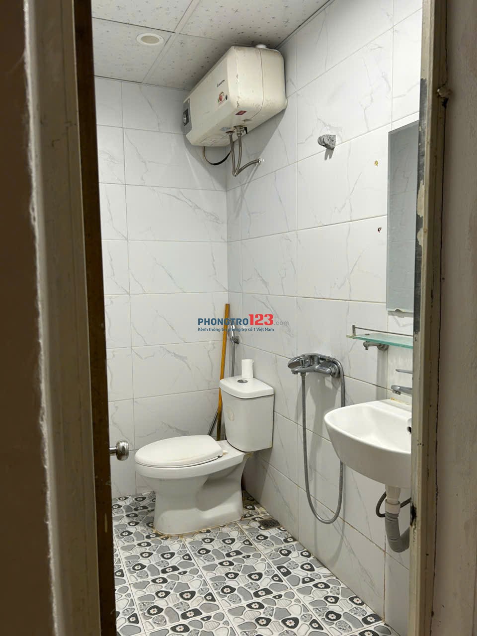  CHÍNH CHỦ CHO THUÊ CĂN HỘ TẬP THỂ VĨNH HỒ, ĐỐNG ĐA, HÀ NỘI - TẦNG 2 - GIÁ YÊU THƯƠNG 