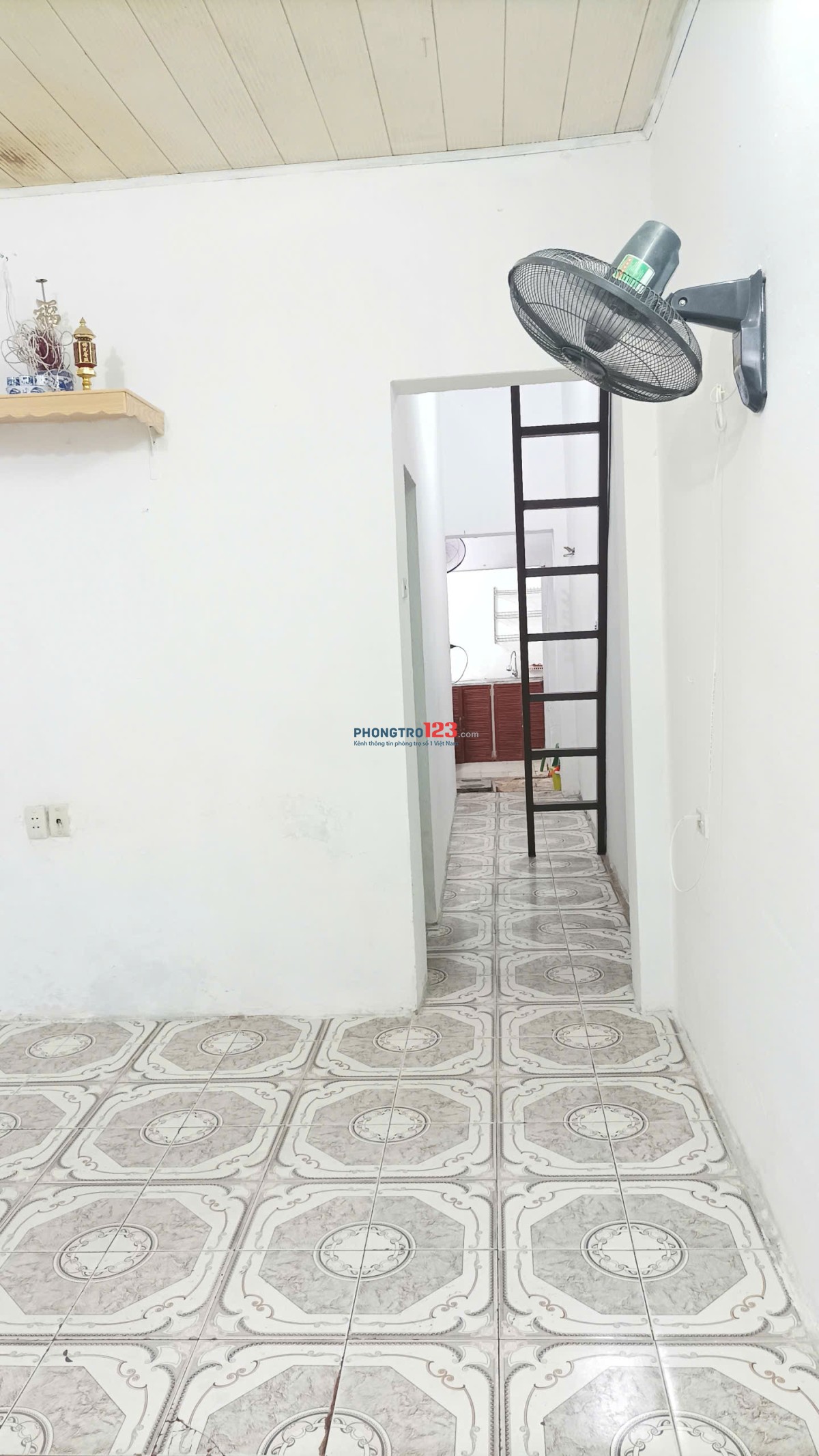 Cho thuê nhà riêng 2 tầng, có gác lửng tại Vương Thừa Vũ, Hà Nội