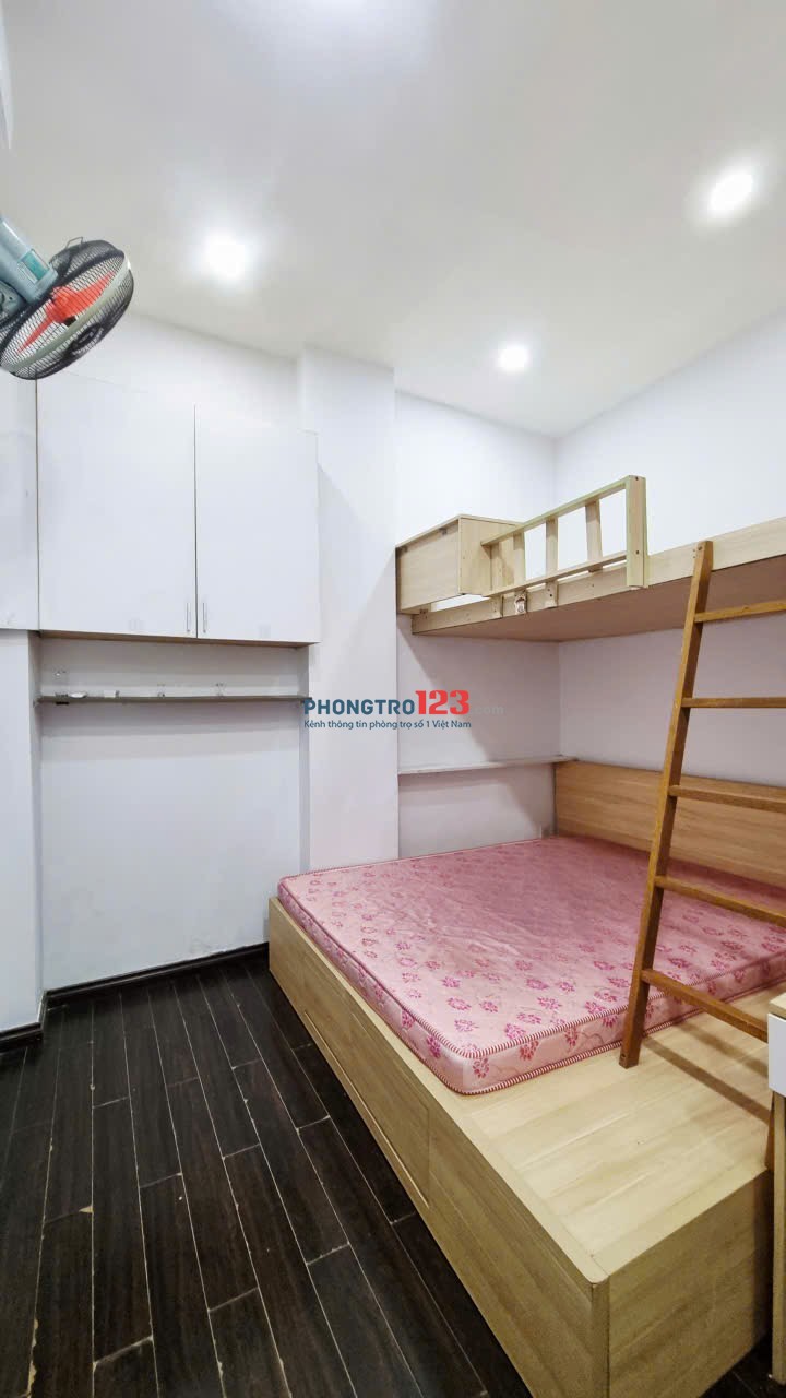 Cho Thuê Phòng Duplex Tách Bếp , 2 Chỗ Ngủ 40m2, Trường Sa. Chỉ Tính Điện Và Nước, Gần ĐH UEF