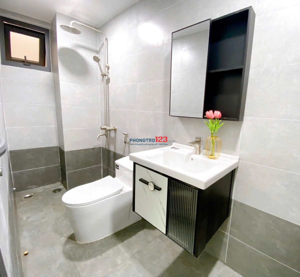 STUDIO FULL NỘI THẤT CỬA SỔ THOÁNG MÁT NGAY ĐH VĂN HIẾN