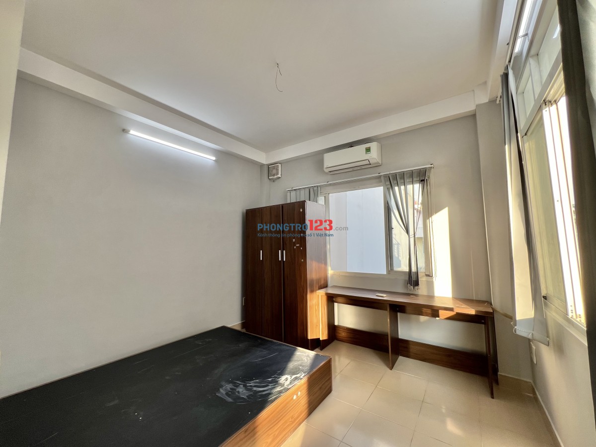 Mặt Tiền D2 Đi Bộ Qua Hutech, Ngoại Thương, GTVT, Giá Rẻ Nhất Khu Vực