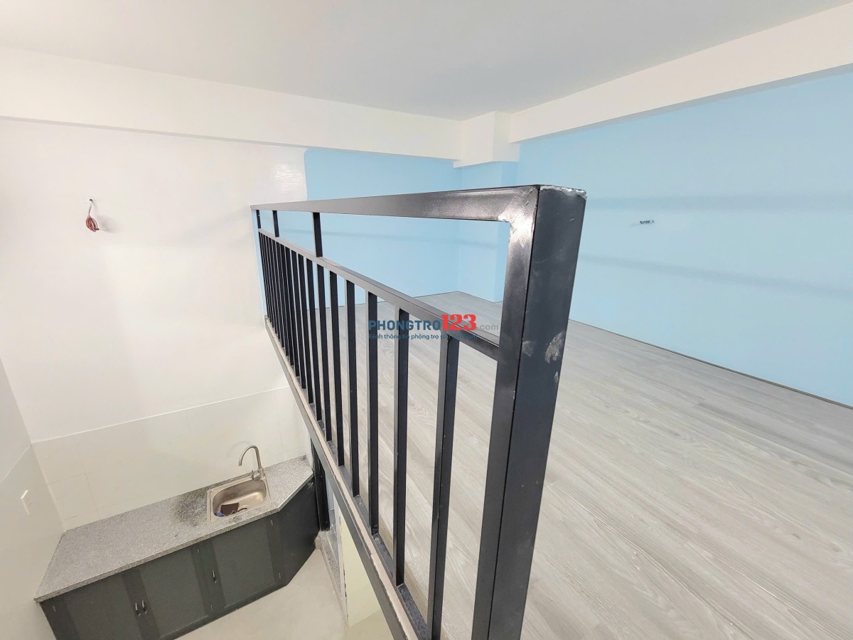Cho thuê phòng có gác 20m2 nội thất cơ bản, cửa sổ thoáng ngay Hiệp Bình Chánh, gần đại học Luật HCM