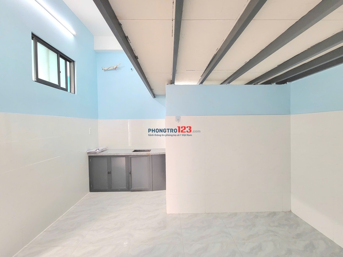 Cho thuê phòng có gác 20m2 nội thất cơ bản, cửa sổ thoáng ngay Hiệp Bình Chánh, gần đại học Luật HCM