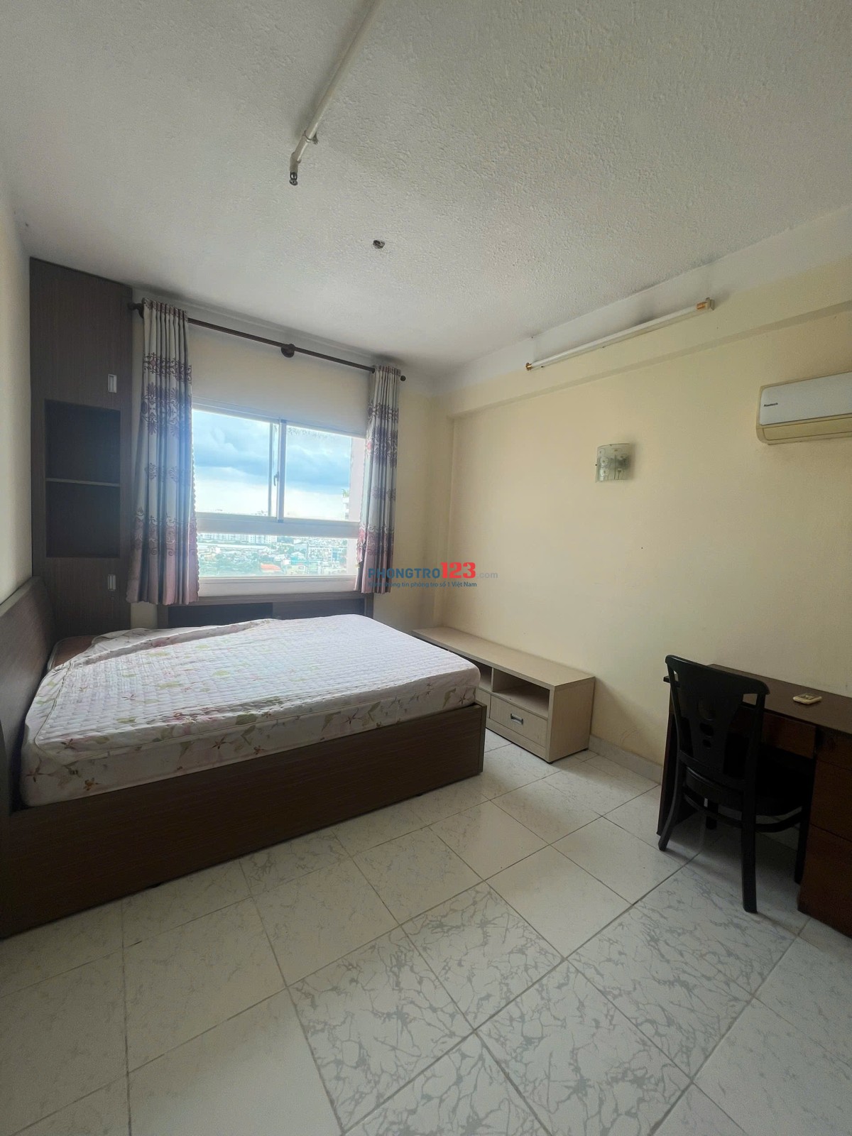 Mình cần 1 bạn nữ ở ghép căn chung cư Thái An q12 giá bao gồm dịch vụ điện nước chỉ 2.5tr đổ lại