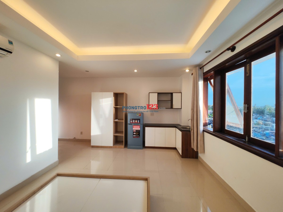 Phòng mới rộng thoáng Ban công cửa sổ tùy nhu cầu