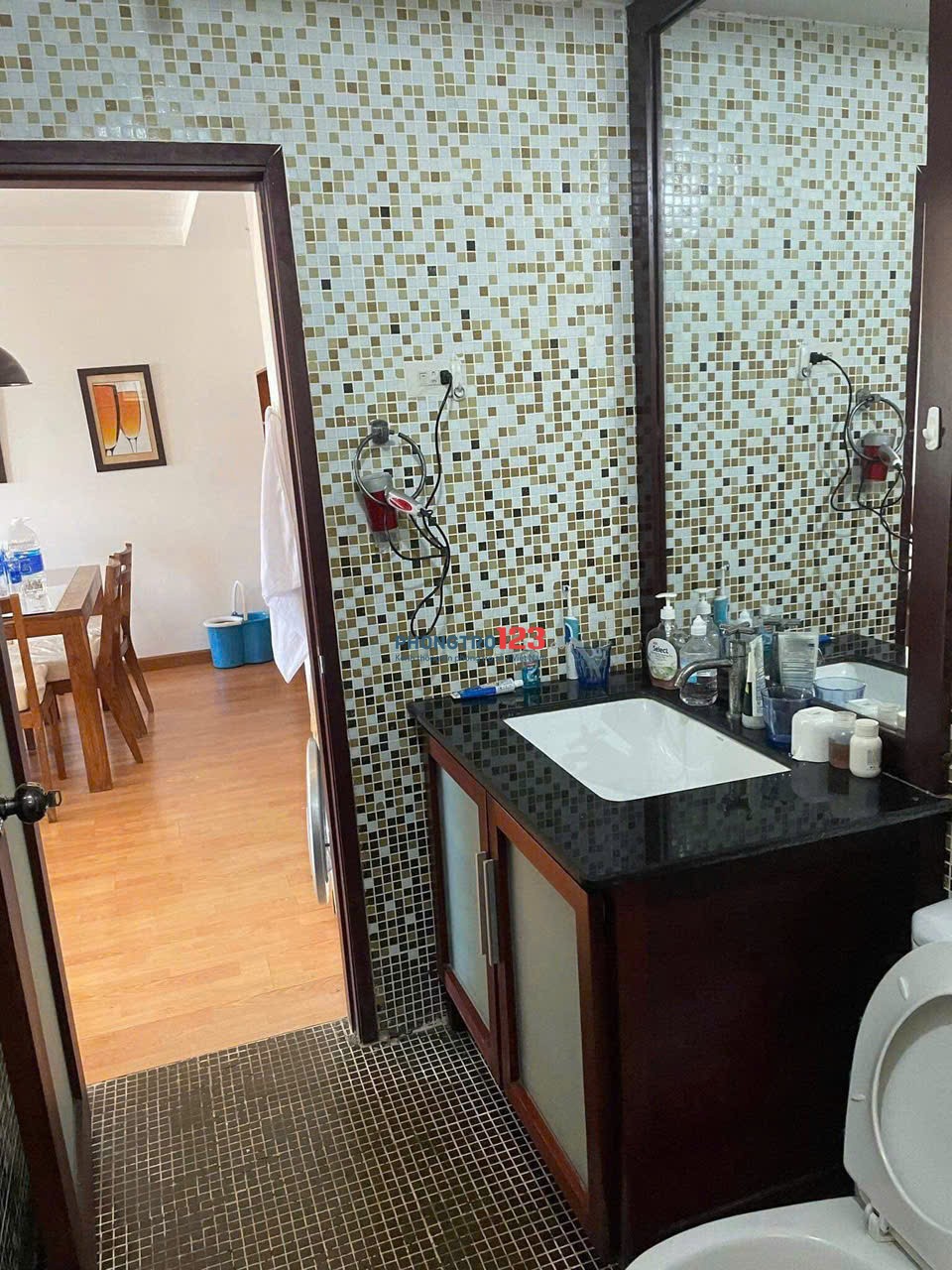Chung cư Mỹ Vinh, NTMK, Quận 3: 2p ngủ, nội thất cơ bản, 15tr/th