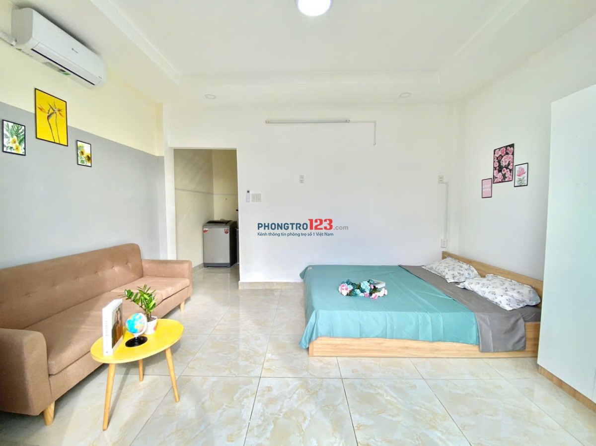 Cho thuê phòng trọ mới, Ban công, 35m2 - Full NT - Gần đại học Công nghiệp, Văn Lang,...