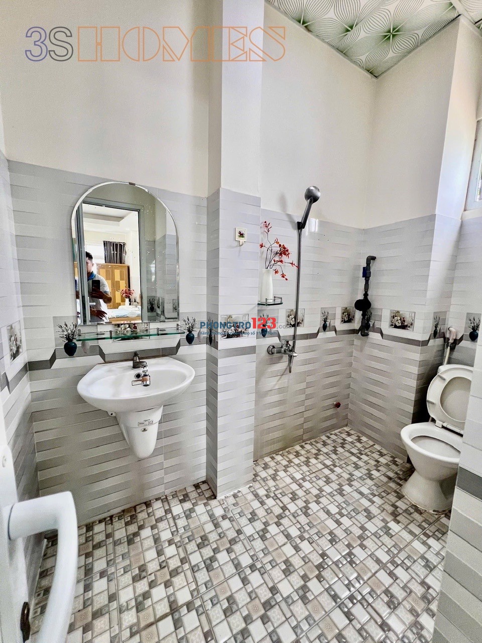 CĂN HỘ FULL NỘI THẤT NGAY SÂN BAY - CV GIA ĐỊNH