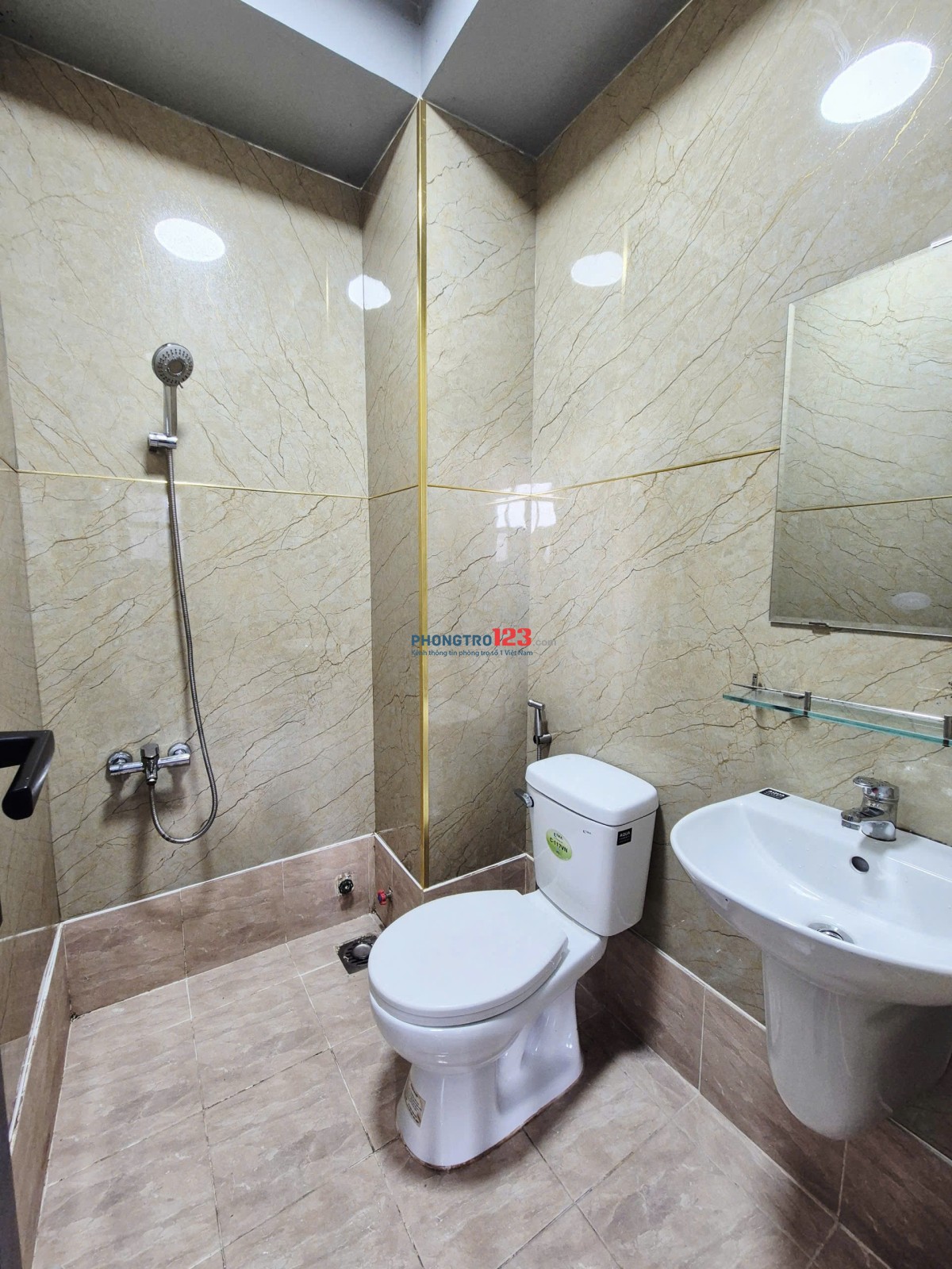 CHÍNH CHỦ CHO THUÊ PHÒNG RỘNG RÃI – CÓ TÁCH BẾP, BAN CÔNG THOÁNG MÁT – Ở GHÉP RẤT THOẢI MÁI