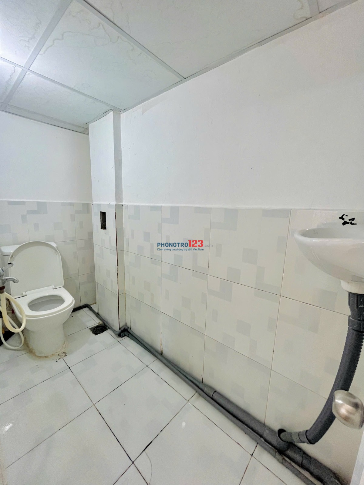 cho thuê phòng trọ với diện tích rộng rãi thoáng mát gần cầu chữ Y, gần trục đường lớn Trần Hưng Đạo