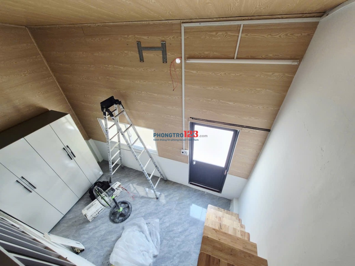 Cho thuê phòng có gác ban công máy giặt riêng ở Lê Văn Sỹ quận 3 hẻm thông với Trường Sa