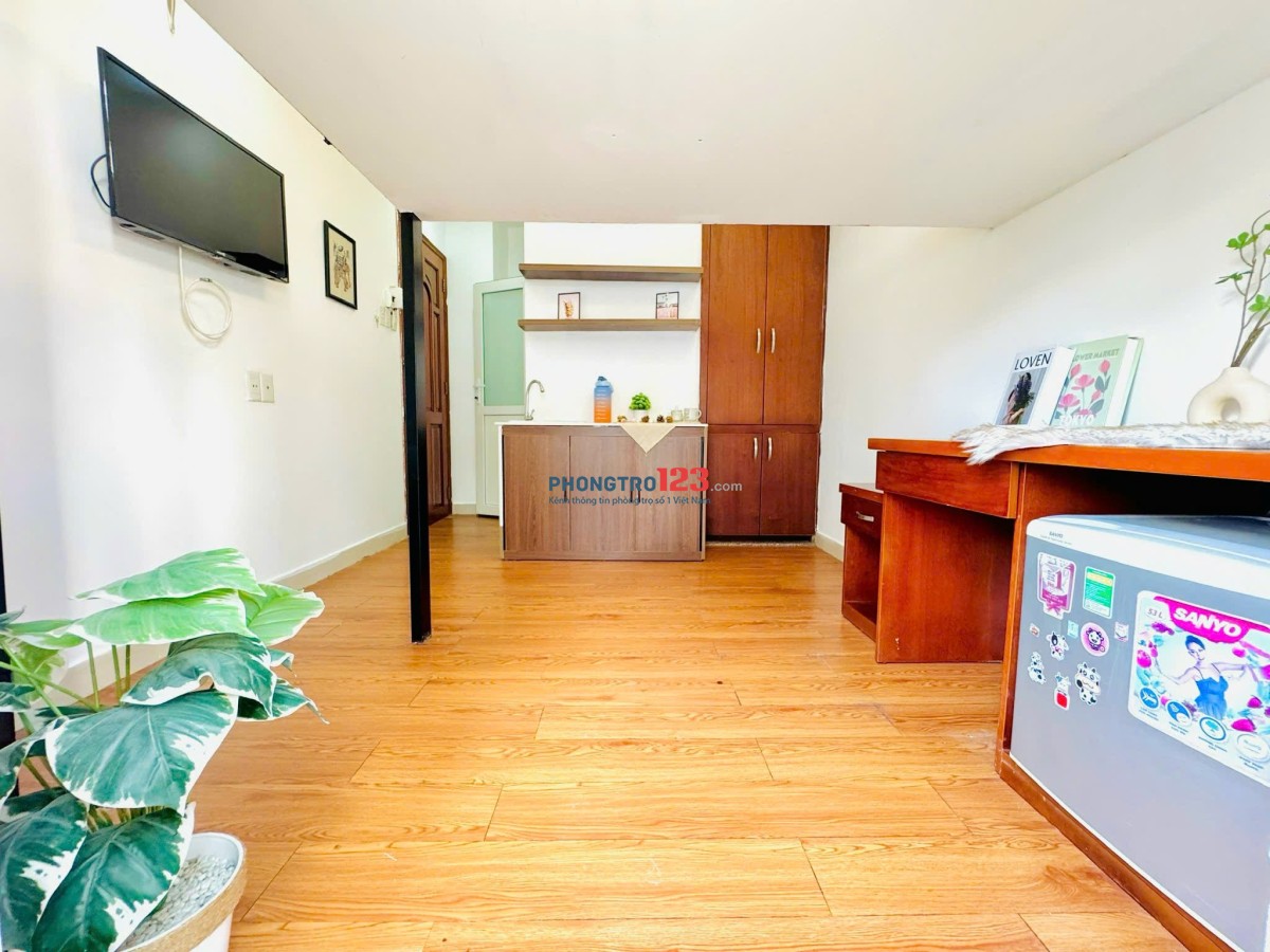 PHÒNG 35m2 NGAY CÔNG VIÊN HOÀNG VĂN THỤ, quận Tân Bình