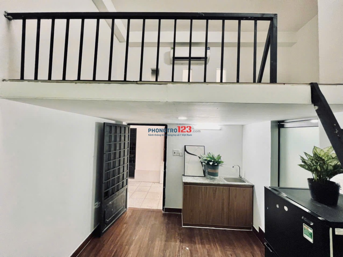 PHÒNG GÁC CAO 2M FULL NỘI THẤT, CÓ BẢO VỆ CÁCH VĂN LĂNG CHỈ 10P CHẠY XE