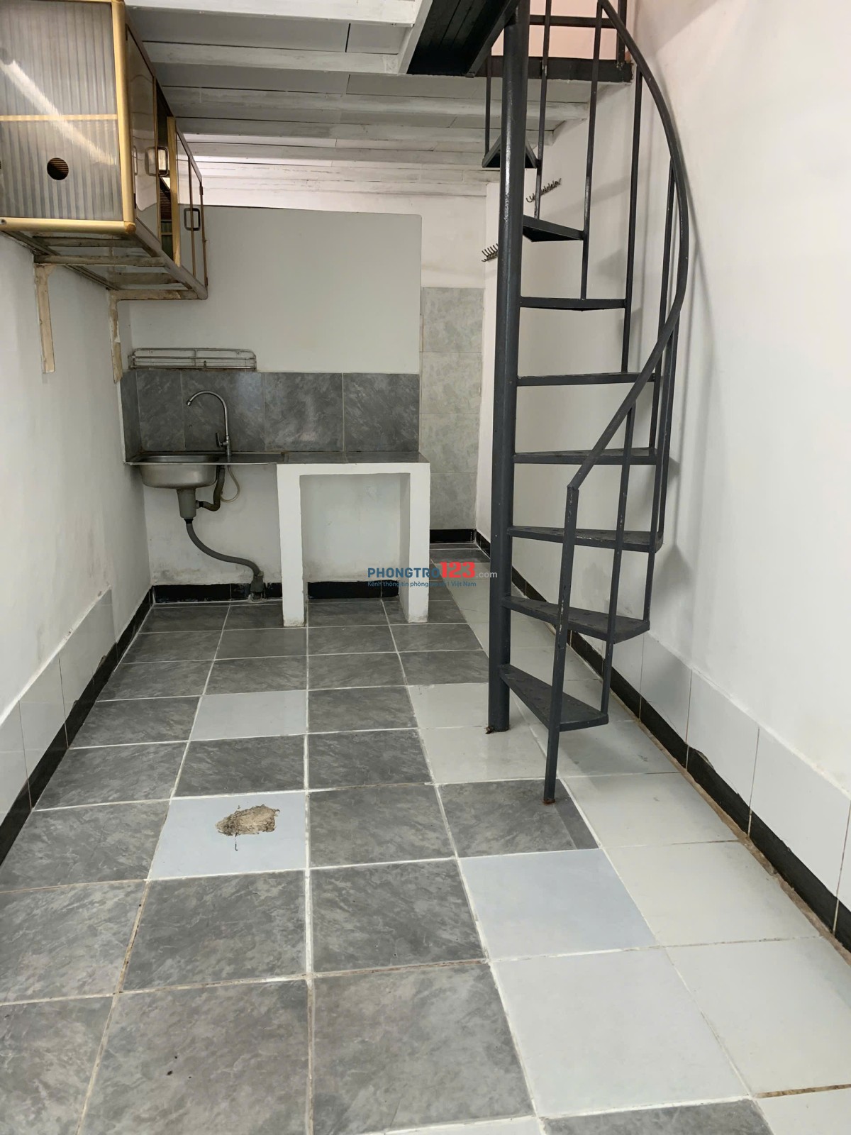 PHÒNG TRỌ BÌNH THẠNH 3TR9, GÁC CAO,RỘNG CỬA SỔ THOÁNG MÁT NGAY TRUNG TÂM