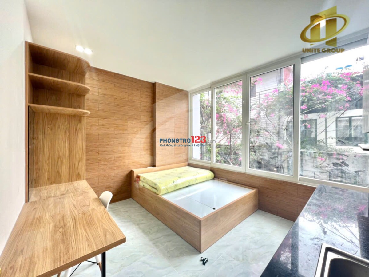 PHÒNG TRỌ FULL NỘI THẤT CỬA SỔ LỚN THOÁNG MÁT DECOR SIÊU ĐẸP NGAY GẦN ĐẠI HỌC UEF, HUTECH, HỒNG BÀNG