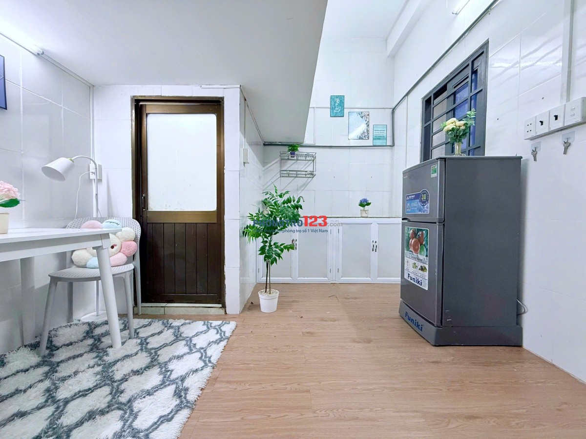 Cho Thuê Căn Hộ Có Gác 20m2 Full Nội Thất Cửa Sổ Thoáng – Khu ETown Tân Bình