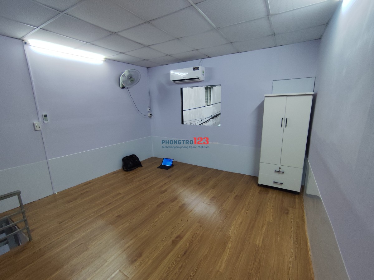 Nhà mini riêng biệt , nội thất đầy đủ, ở ngay