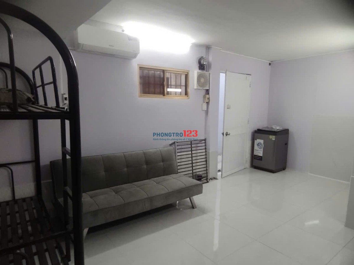 Nhà mini riêng biệt , nội thất đầy đủ, ở ngay
