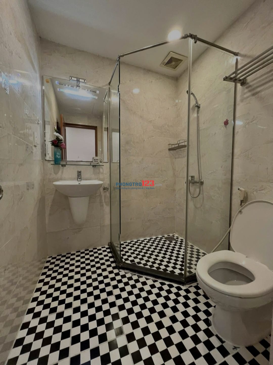 CHO THUÊ CĂN HỘ CAO CẤP GẦN SÂN BAY TÂN SƠN NHẤT | Full nội thất, thang máy, 24/24, PCCC, FREE WIFI