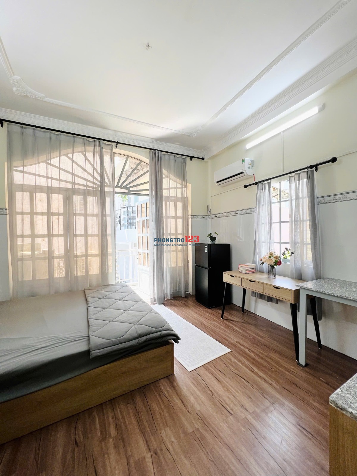 Cho thuê phòng trọ ở Lý Chính Thắng quận 3 nhà mới xây phòng chưa qua sử dụng hẻm thông ra Hoàng Sa