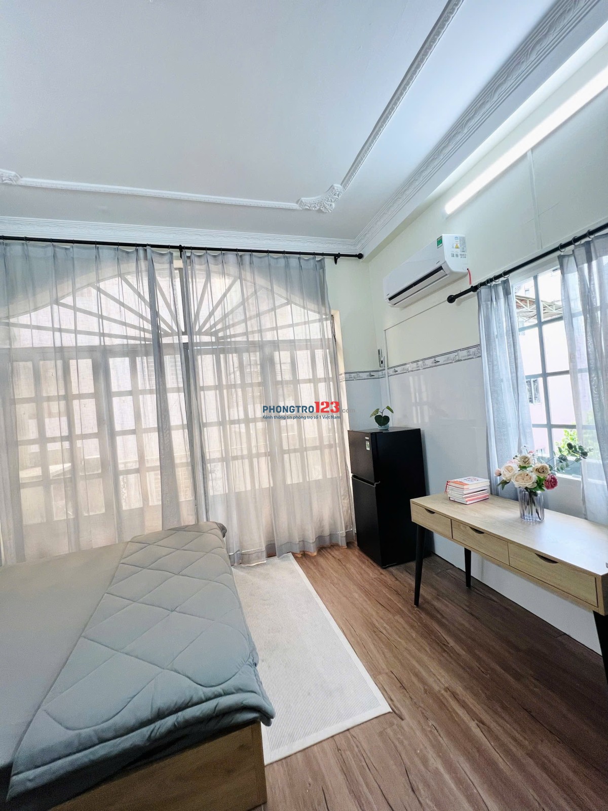 Cho thuê phòng trọ ở Lý Chính Thắng quận 3 nhà mới xây phòng chưa qua sử dụng hẻm thông ra Hoàng Sa