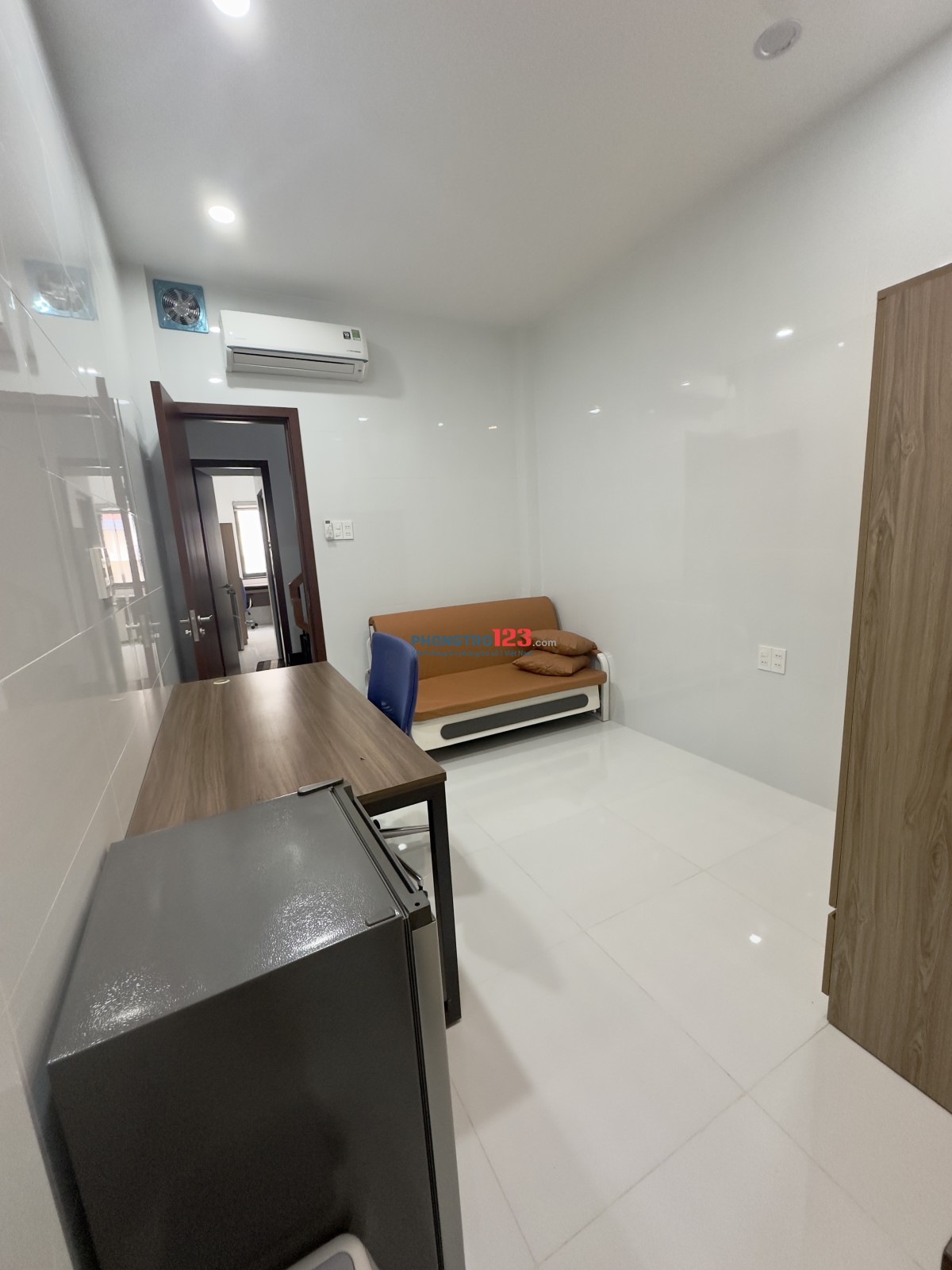 CHO THUÊ PHÒNG TRỌ FULL NỘI THẤT TRUNG TÂM Q3
