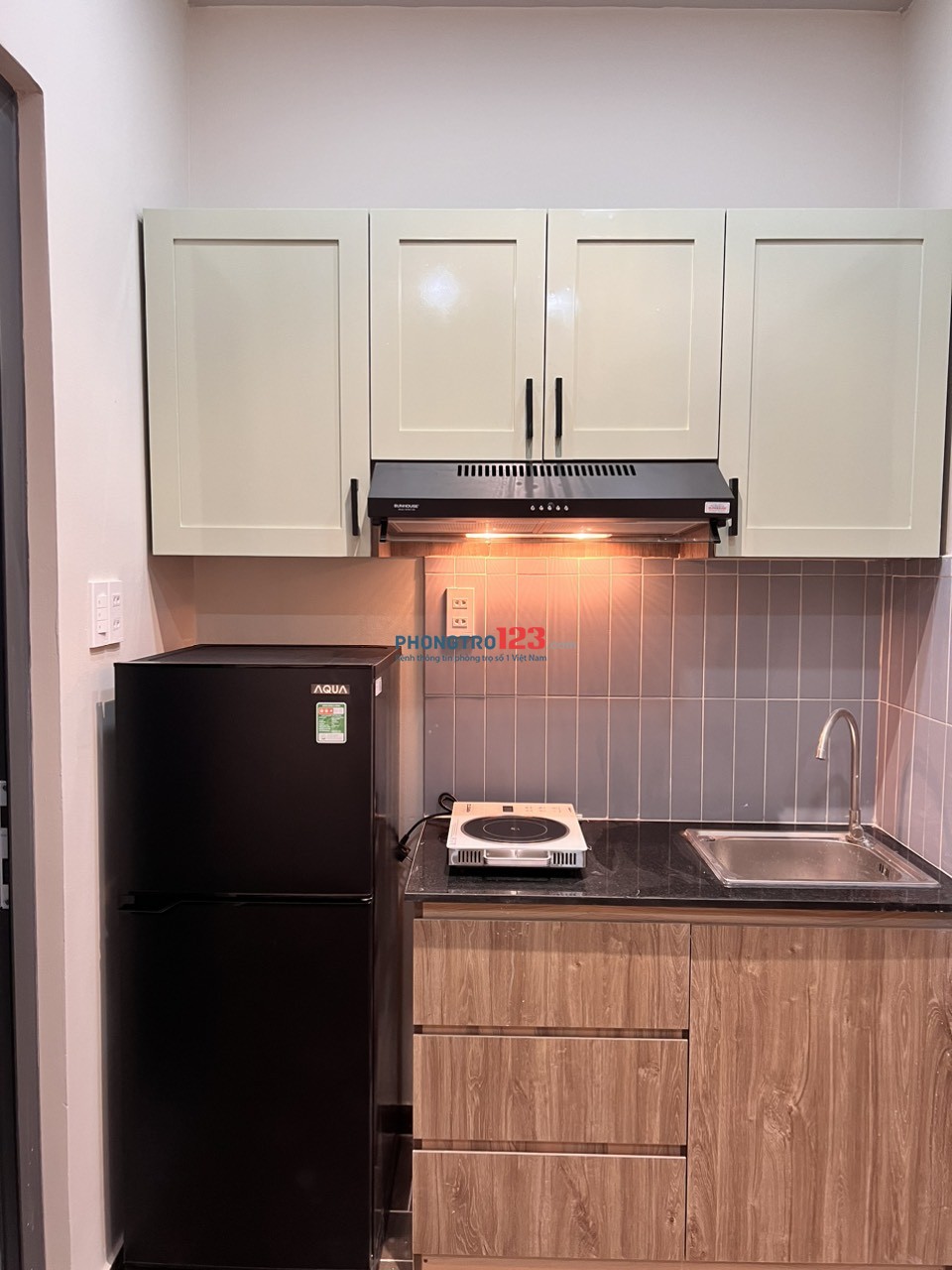 CHO THUÊ PHÒNG NỘI THẤT XỊN XÒ VỚI BẾP SIÊU ẤM CÚNG TẠI BÌNH THẠNH GẦN HUTECH, UEF, NGOẠI THƯƠNG