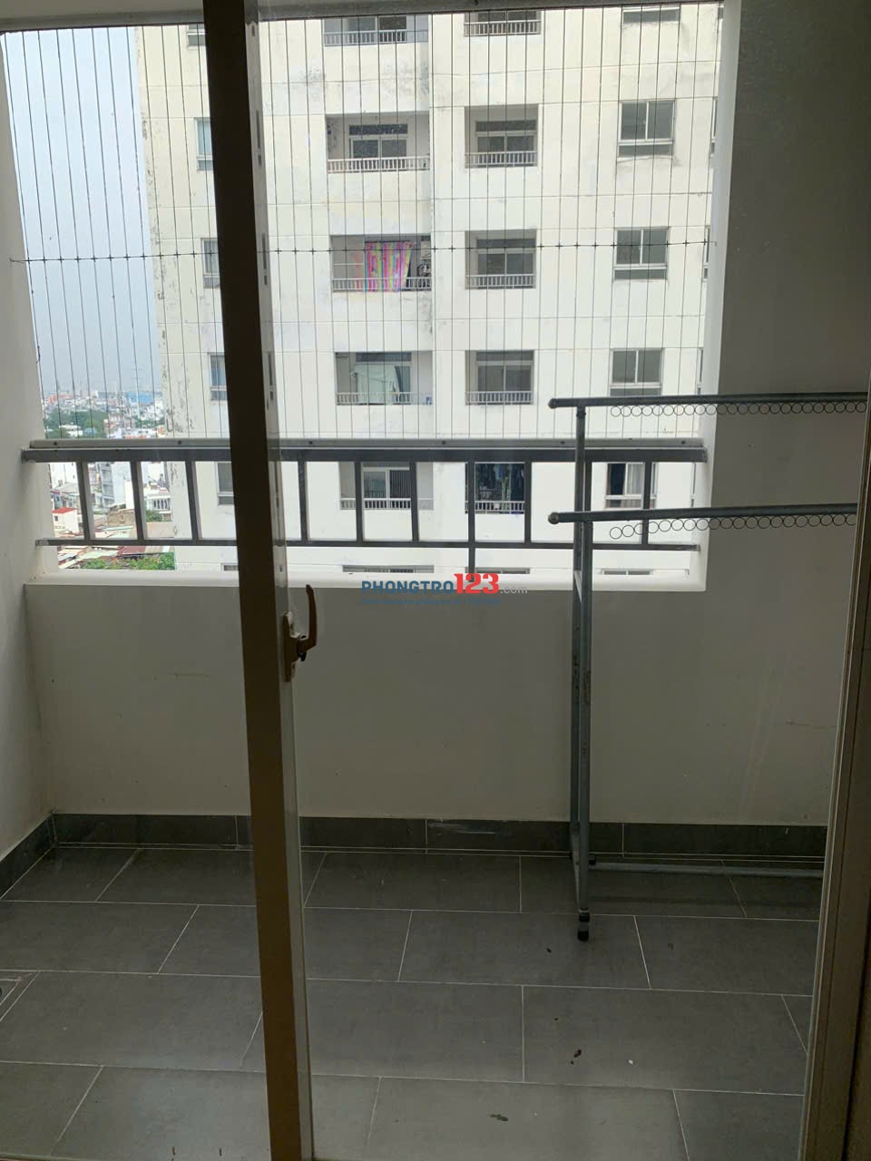 Chung cư 1050, 2PN diện tích 65m2