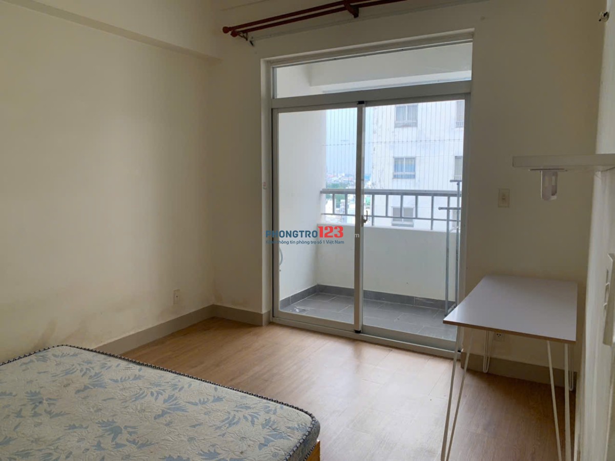 Chung cư 1050, 2PN diện tích 65m2