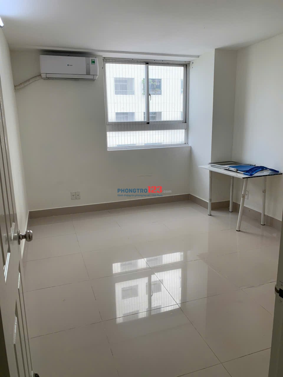 Chung cư 1050, 2PN diện tích 65m2