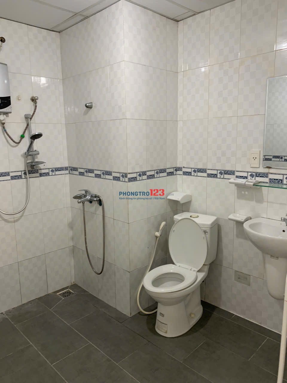 Chung cư 1050, 2PN diện tích 65m2