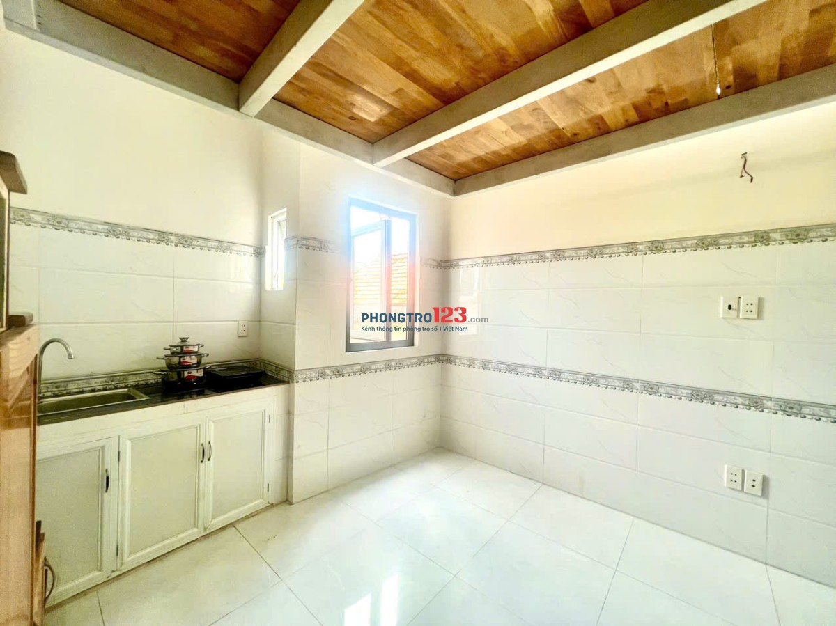 GÁC LỬNG ĐẦY ĐỦ TIỆN NGHI, CỬA SỔ, KHÔNG CHU CHỦ 8' ĐI ĐH CÔNG THƯƠNG, AEON TÂN PHÚ