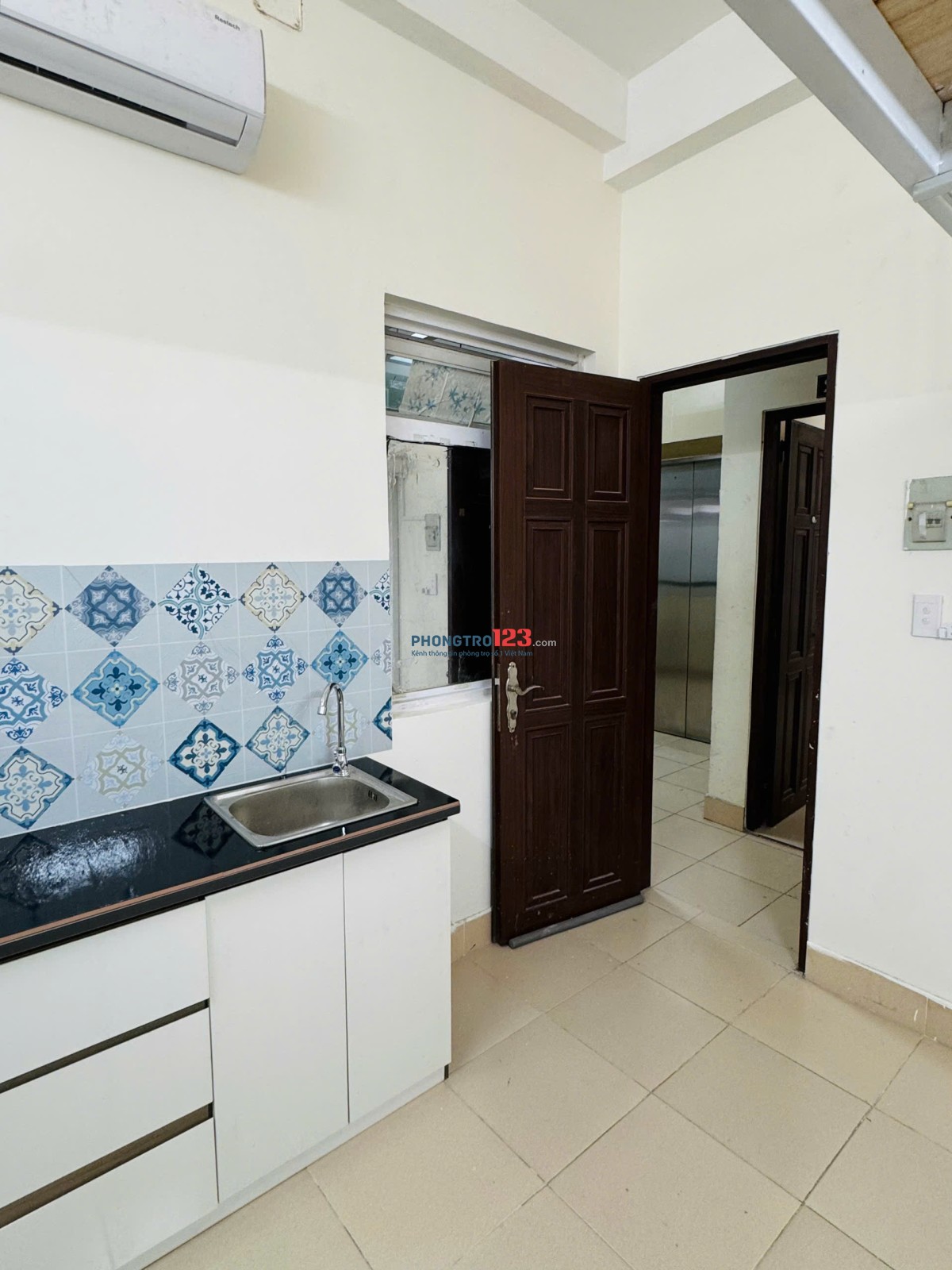 PHÒNG NGAY ĐẠI HỌC VĂN LANG, CÔNG NGHIỆP, EMART