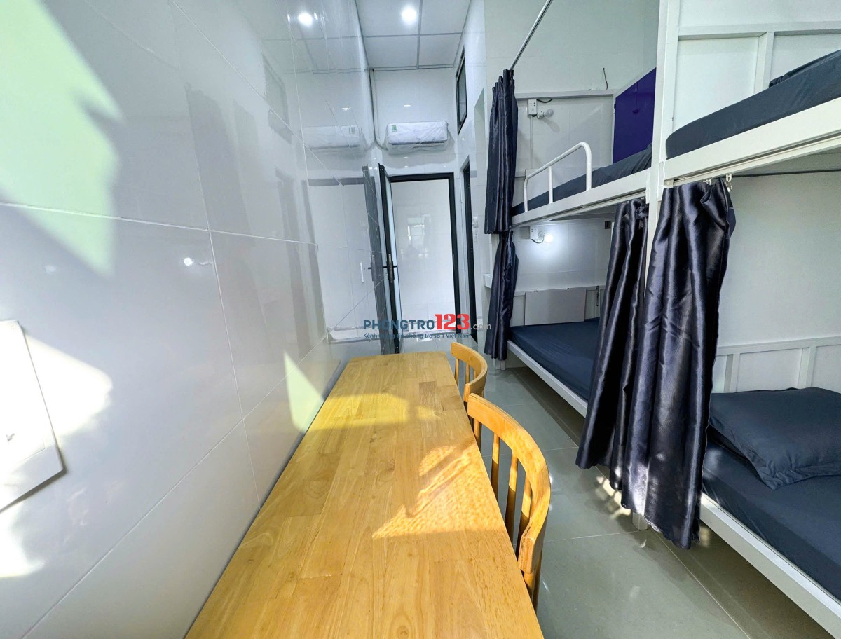 KTX nam mới xây - Ngay ĐH SPKT, ĐH Ngân hàng - Bao trọn gói - Giờ tự do, Bảo vệ 24/24